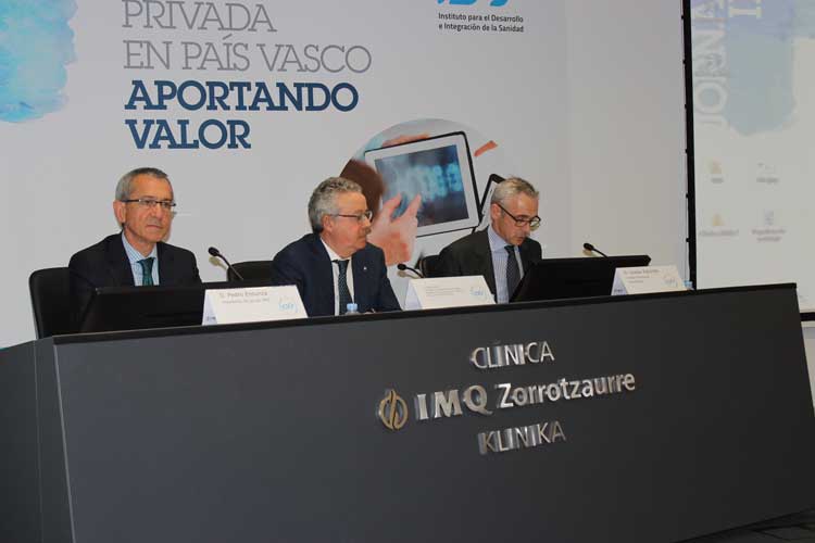 Acto de clausura con Pedro Ensunza (Grupo IMQ), Mikel Álvarez (Ayuntamiento Bilbao) y Joseba Vidorreta (Quirónsalud).