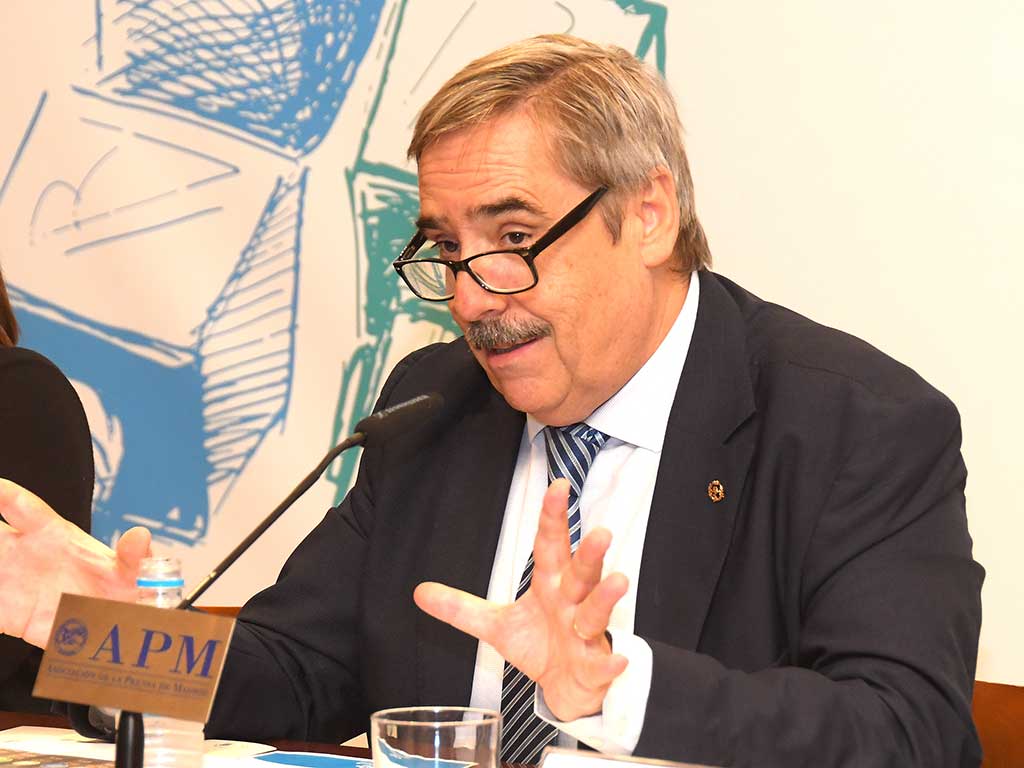 Fernando Mugarza, moderador de la mesa