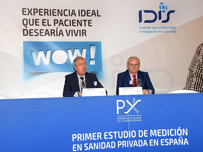 Luis Mayero y Serafín Romero durante la clausura de la Jornada