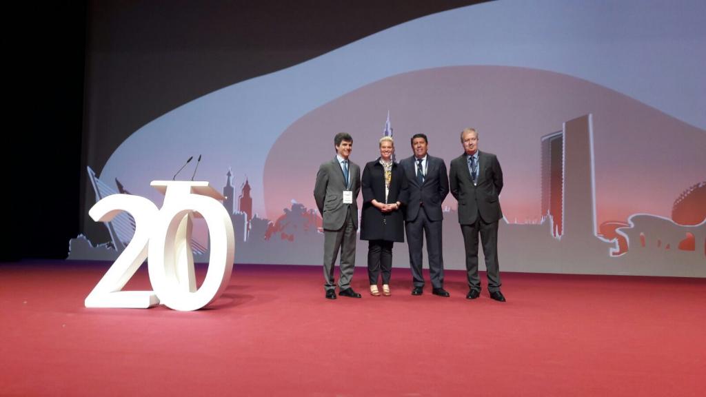 Annabelle Neudam y Adolfo Fernández-Valmayor, Manuel Vilches y Luis Mayero de IDIS al finalizar la conferencia de expertos