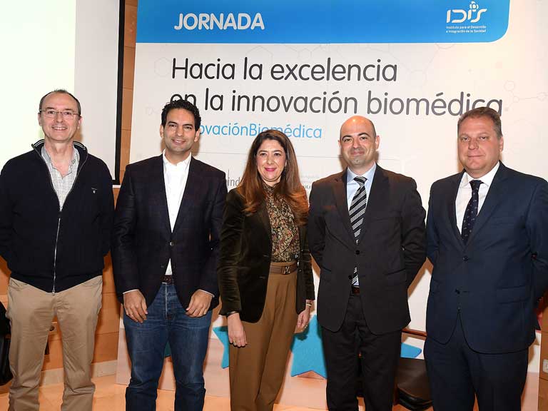 Foto de familia 2ª mesa redonda